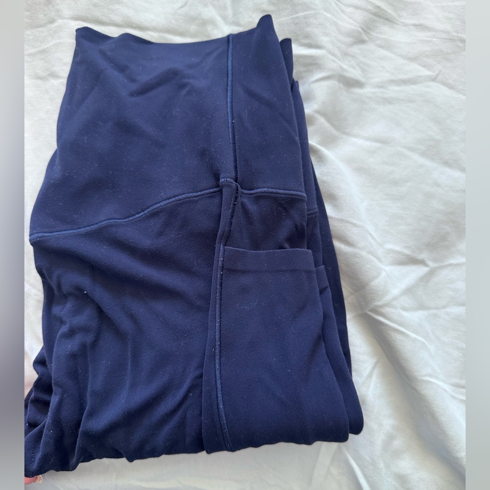 Navy OFFLINE Leggings